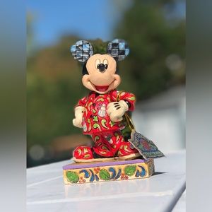 Disney showcase collection Mickey Mouse ceramic figure statue NWT and box